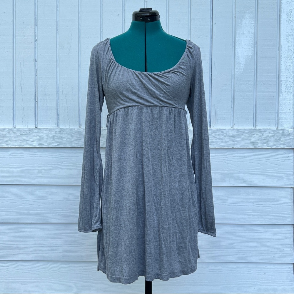 AnM: Midi Long Sleeve Gray Pullover Dress. Women’s Size Small.